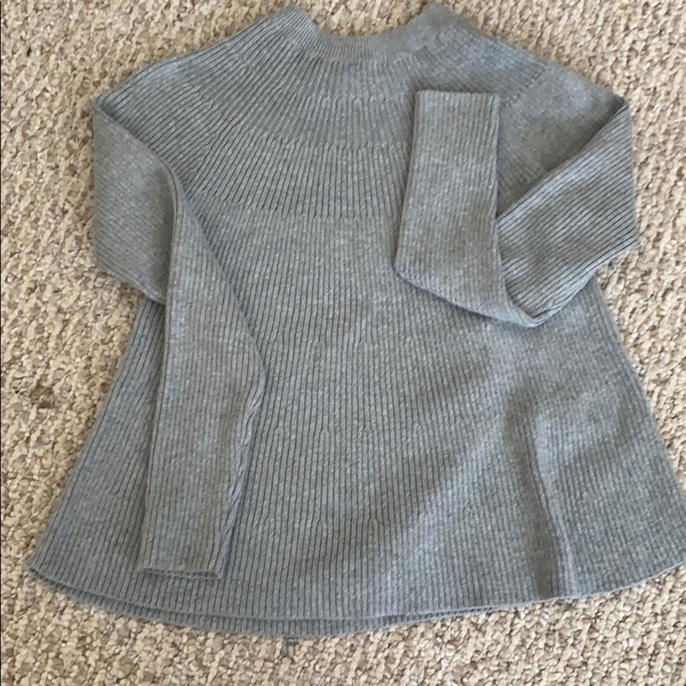 Grey sweater